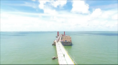 钦州港30万吨级油码头通过航标效能验收