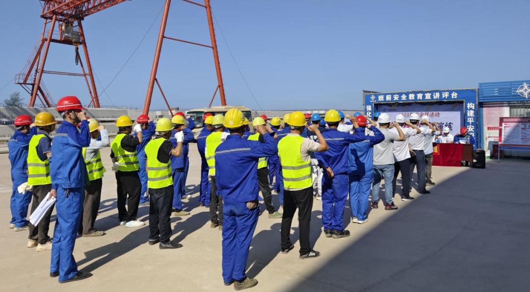奋战三十天 冲刺上半年丨北部湾港赤沙码头战高温、抢进度、保安全